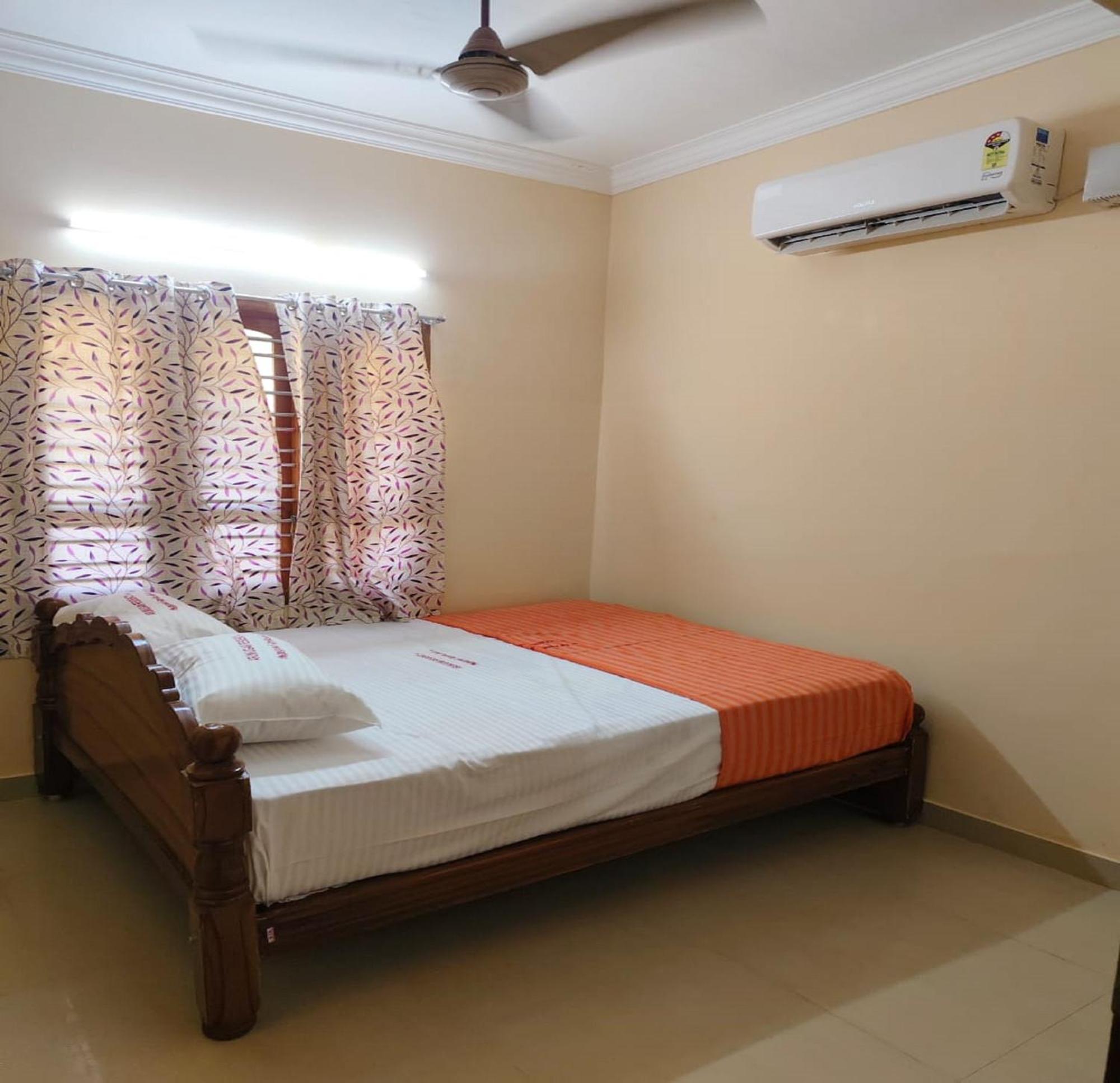 Arumugam Residency Ac Tiruchchendūr Dış mekan fotoğraf